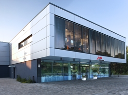 JURA Kudnenkommunikations-Center